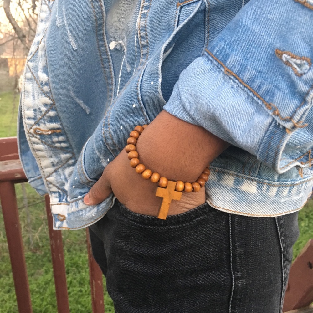 Wood beaded bracelet